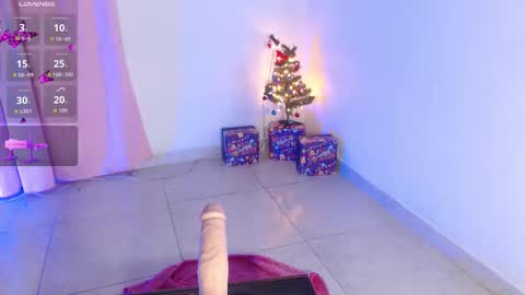 VALENTINA  online show from December 22, 2025, 8:00 am