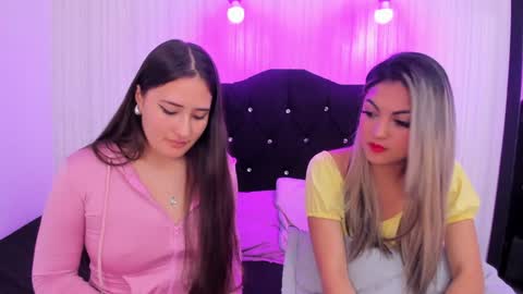 Snapshot of dakota_alice chatting on December 12, 2024, 3:54 am Dakota and Valerie online show from December 12, 2024, 3:54 am