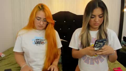 Snapshot of dakota_alice chatting on March 7, 2025, 4:57 am Dakota and Valerie online show from March 7, 2025, 4:57 am