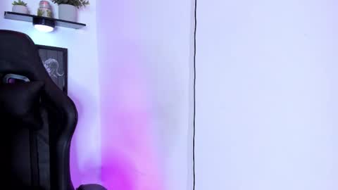 Snapshot of dakota_cullenn chatting on November 20, 2025, 2:34 am Dako online show from November 20, 2025, 2:34 am