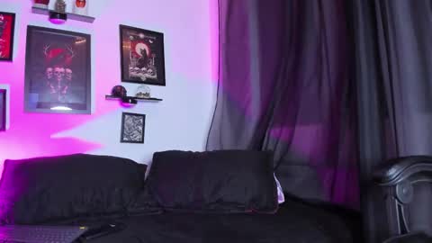 Snapshot of dakota_cullenn chatting on February 19, 2026, 11:23 pm Dako online show from February 19, 2026, 11:23 pm