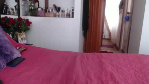 Snapshot of dakota_dark_ chatting on February 17, 2025, 1:21 pm Dakota online show from February 17, 2025, 1:21 pm