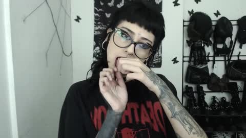 dakota online show from December 21, 2025, 3:57 am