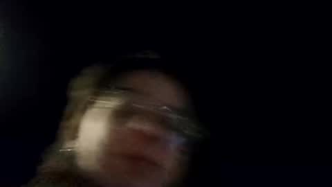 dakota_lunar online show from November 11, 2025, 3:28 am