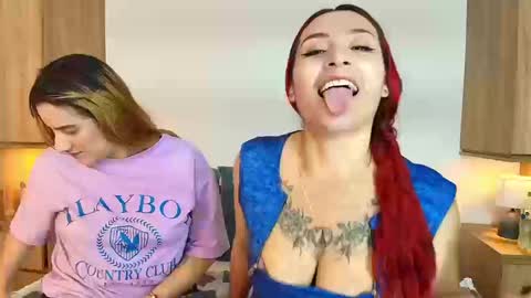 Snapshot of dakota_megan chatting on September 22, 2025, 2:52 pm Dakota-Megan online show from September 22, 2025, 2:52 pm