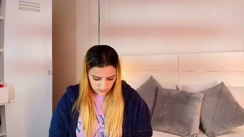 Snapshot of dakota_megan chatting on September 30, 2025, 2:44 pm Dakota-Megan online show from September 30, 2025, 2:44 pm