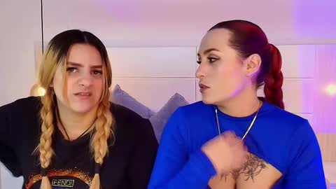 Snapshot of dakota_megan chatting on October 13, 2025, 2:28 pm Dakota-Megan online show from October 13, 2025, 2:28 pm