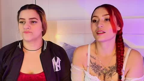 Snapshot of dakota_megan chatting on October 17, 2025, 2:52 pm Dakota-Megan online show from October 17, 2025, 2:52 pm