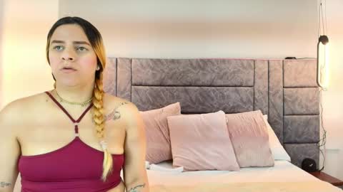 Dakota-Megan online show from November 26, 2025, 3:13 pm