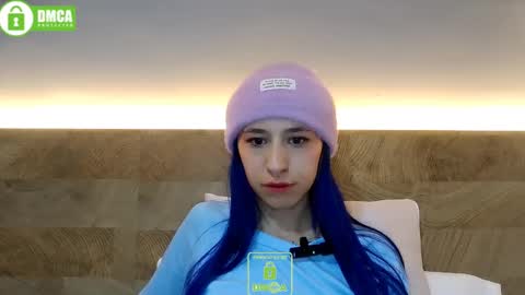 Maca online show from January 4, 2025, 7:34 pm