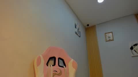 dakota_x18 online show from February 6, 2026, 8:12 pm