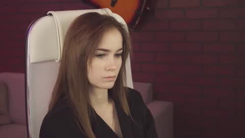 dakotaajohnnson online show from February 16, 2025, 10:43 am