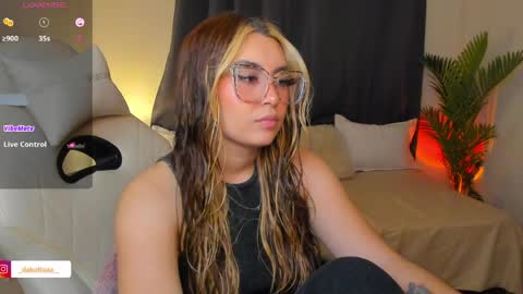 dakottaa__ online show from May 31, 2026, 12:08 am