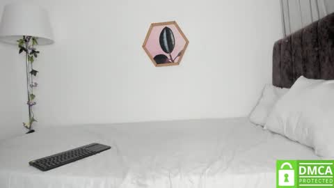 Snapshot of dalhila chatting on October 28, 2025, 1:20 am D A L H I L A online show from October 28, 2025, 1:20 am