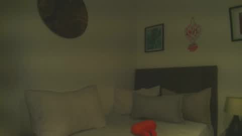 Snapshot of dalhila chatting on February 23, 2026, 1:30 pm D A L H I L A online show from February 23, 2026, 1:30 pm