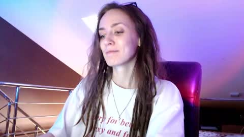 Dalia  online show from January 19, 2025, 10:39 am