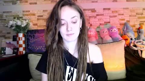Dalia  online show from September 25, 2025, 9:24 am