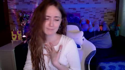 Dalia  online show from November 27, 2025, 9:44 am