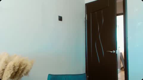 Snapshot of dalidayes chatting on October 24, 2025, 7:27 am Dali online show from October 24, 2025, 7:27 am