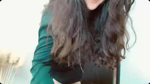 Snapshot of dalidayes chatting on November 17, 2025, 5:13 am Dali online show from November 17, 2025, 5:13 am