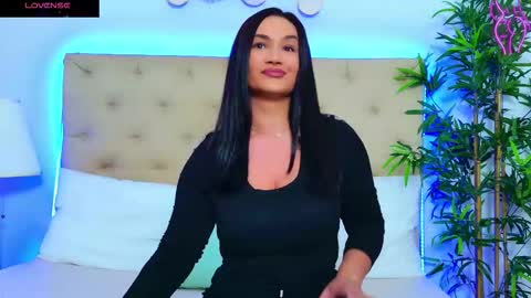 daliyaa_ online show from October 2, 2025, 12:01 pm