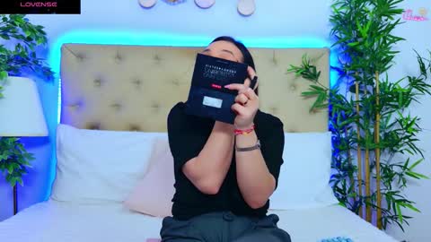 daliyaa_ online show from March 3, 2026, 1:06 pm