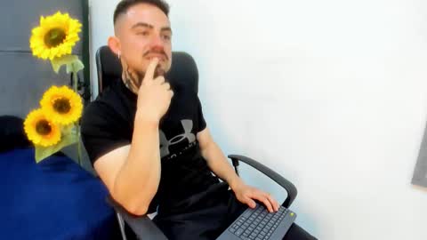 Snapshot of dallas_whitee chatting on February 16, 2026, 6:15 pm Dallas whitee online show from February 16, 2026, 6:15 pm