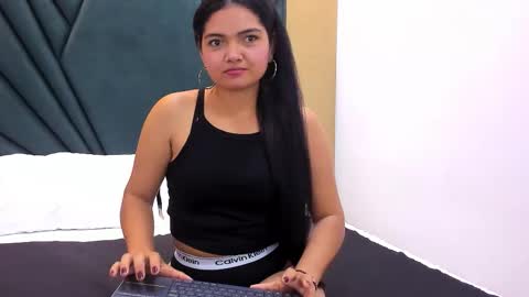 Snapshot of dalyla_queen chatting on November 27, 2025, 11:56 am Dalyla online show from November 27, 2025, 11:56 am