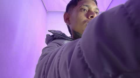 damar_felipe online show from December 5, 2025, 7:50 am