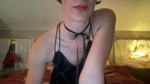 Snapshot of damedauphin chatting on September 13, 2025, 2:00 am Montana online show from September 13, 2025, 2:00 am