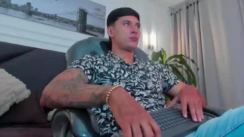 DAMIAN online show from November 11, 2025, 11:54 am