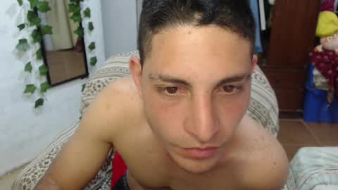 Snapshot of damian_29 chatting on March 21, 2026, 10:57 pm Damian online show from March 21, 2026, 10:57 pm