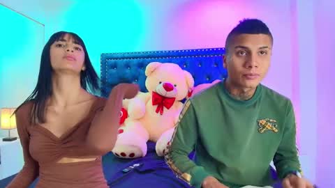 DAMIAN AND ROXANNE.  online show from October 17, 2025, 12:41 pm