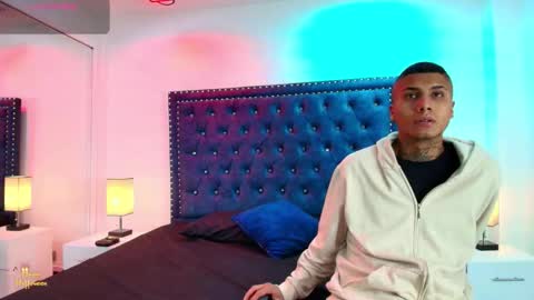 DAMIAN AND ROXANNE.  online show from October 26, 2025, 12:33 pm