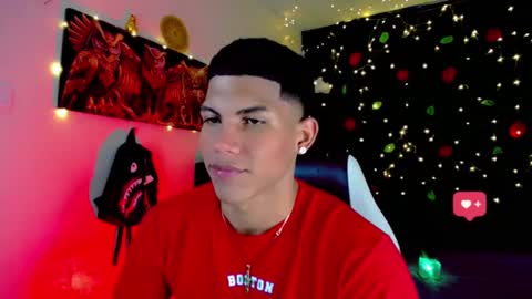 Snapshot of damian_latinxxx chatting on January 4, 2025, 5:48 am Damian online show from January 4, 2025, 5:48 am