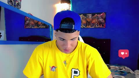 Snapshot of damian_latinxxx chatting on January 25, 2025, 9:26 am Damian online show from January 25, 2025, 9:26 am