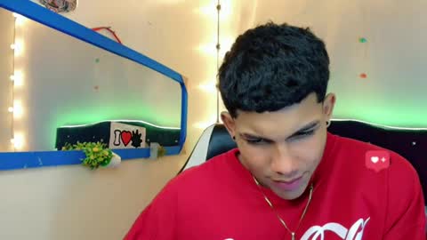 Snapshot of damian_latinxxx chatting on February 9, 2025, 8:54 am Damian online show from February 9, 2025, 8:54 am