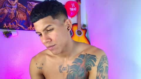 Snapshot of damian_latinxxx chatting on February 15, 2025, 9:38 am Damian online show from February 15, 2025, 9:38 am