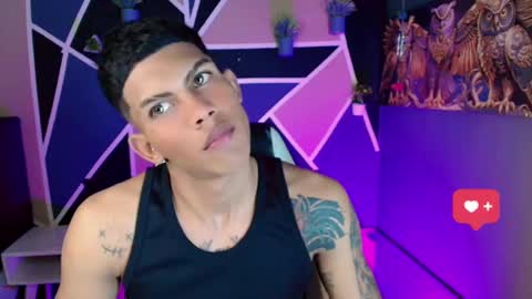 Snapshot of damian_latinxxx chatting on February 20, 2025, 8:39 am Damian online show from February 20, 2025, 8:39 am