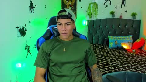 Snapshot of damian_latinxxx chatting on September 13, 2025, 3:17 am Damian online show from September 13, 2025, 3:17 am
