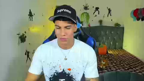 Snapshot of damian_latinxxx chatting on September 19, 2025, 4:36 am Damian online show from September 19, 2025, 4:36 am