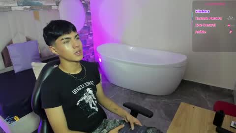 damian_tay online show from April 27, 2026, 11:41 am