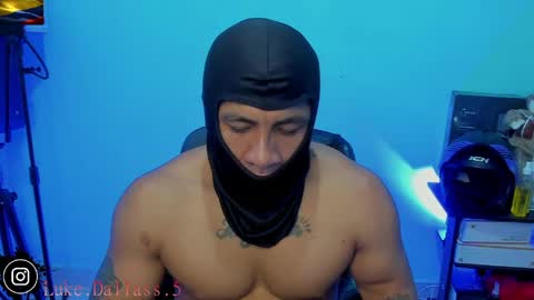 Snapshot of damian_torner chatting on April 27, 2026, 8:12 am Damian torner online show from April 27, 2026, 8:12 am
