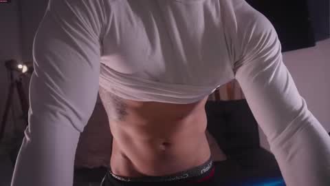 insta damn8   --------  online show from November 7, 2025, 11:49 pm