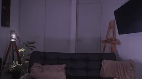 insta damn8   --------  online show from November 29, 2025, 1:41 am