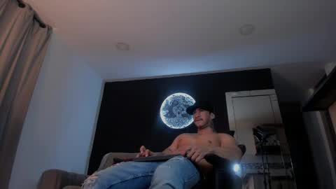 INSTAGRAM  DAMMIANMILLEROFICIAL online show from April 18, 2026, 3:10 am