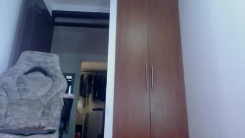 Snapshot of dammuscle chatting on May 12, 2026, 4:04 pm dammuscle online show from May 12, 2026, 4:04 pm