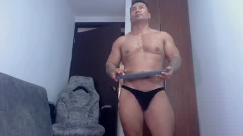 Snapshot of dammuscle chatting on June 2, 2026, 4:31 pm dammuscle online show from June 2, 2026, 4:31 pm