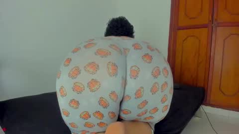 Snapshot of damn_fantasy chatting on October 16, 2025, 10:00 pm Kary-- independent model Schedule 0530am-1000am colombian time online show from October 16, 2025, 10:00 pm