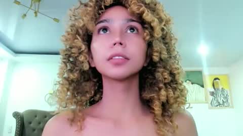 Snapshot of damnperfectxx chatting on September 10, 2025, 1:05 am damnperfectxx online show from September 10, 2025, 1:05 am